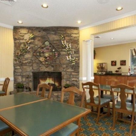 Comfort Inn River Ridge Asheville Bagian luar foto